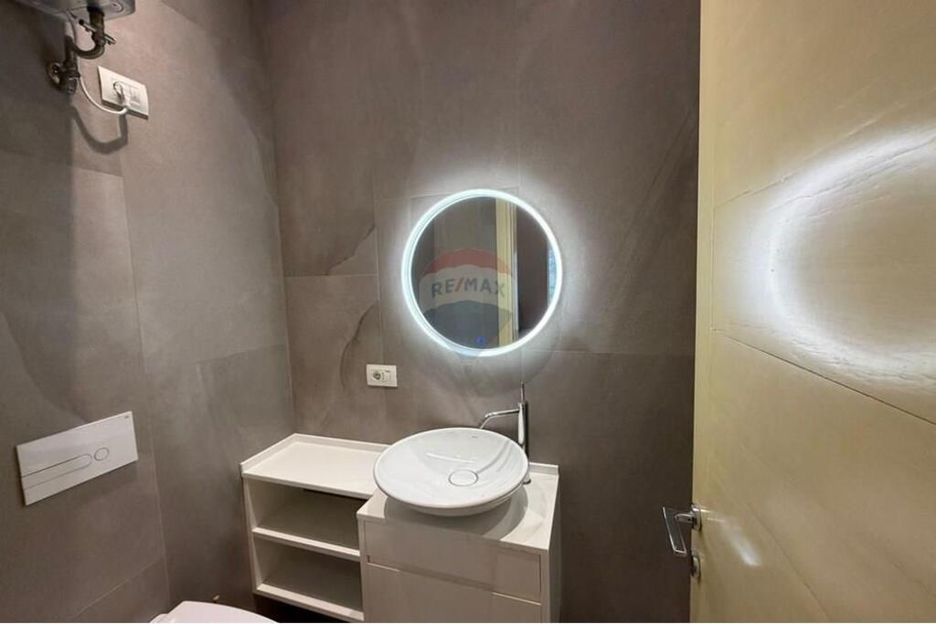 Villa for sale in Kodra e Diellit