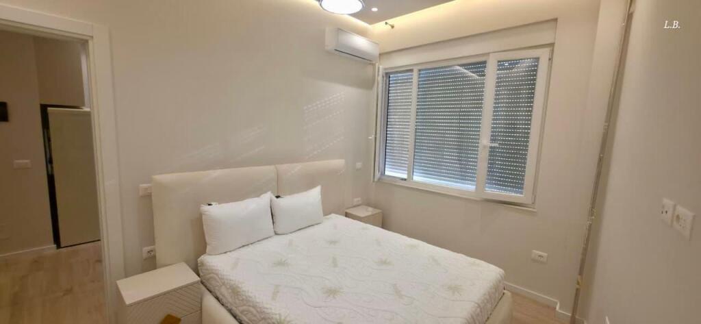 🏡 Jepet me qira apartament 1+1 📍 Qendër, Tiranë – tek 9-katëshet
