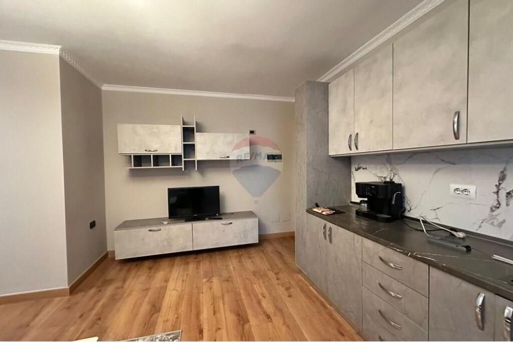 Apartament 2+1 me Qera, Ish Fusha e Aviacionit