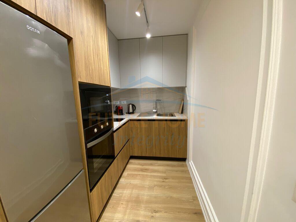 Qera, Apartament 2+1+2 Duplex, Qendër, Tiranë.