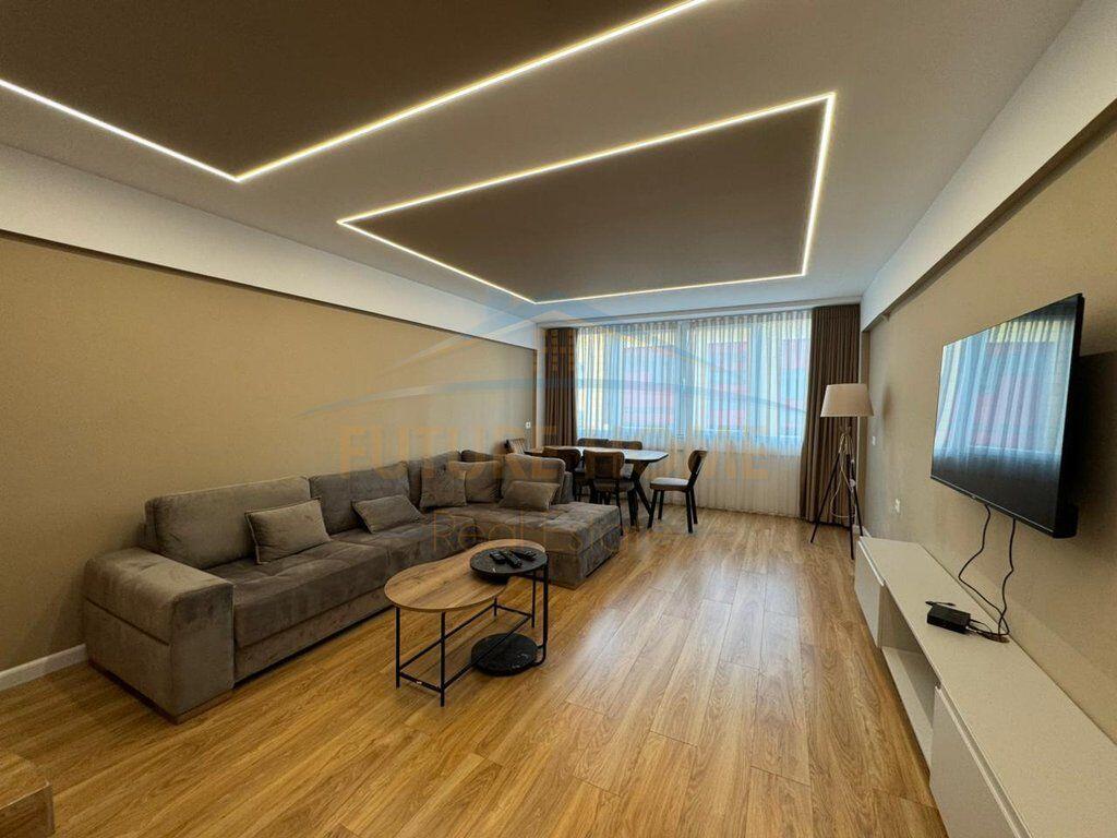 Qera, Duplex 2+1+2, Qendër, Tiranë.