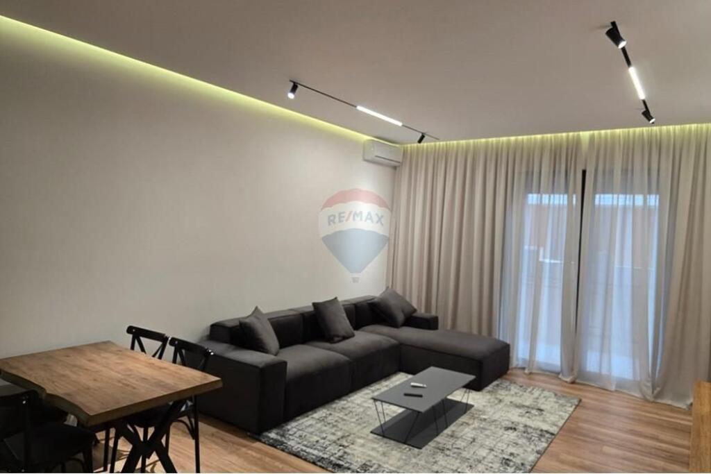 Apartament 1+1+ post parkimi ne Kompleksin Delijorgji