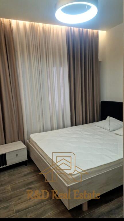 🏡 Jepet me qera apartament 2+1 – Stacioni i Trenit (ESP oil)