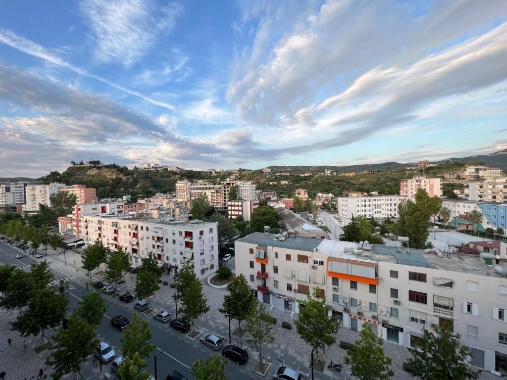 Apartment 2+1+2 Center Vlore