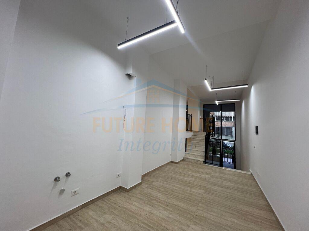 In affitto, Duplex per Uffici, Nuovo Mercato, Tirana.