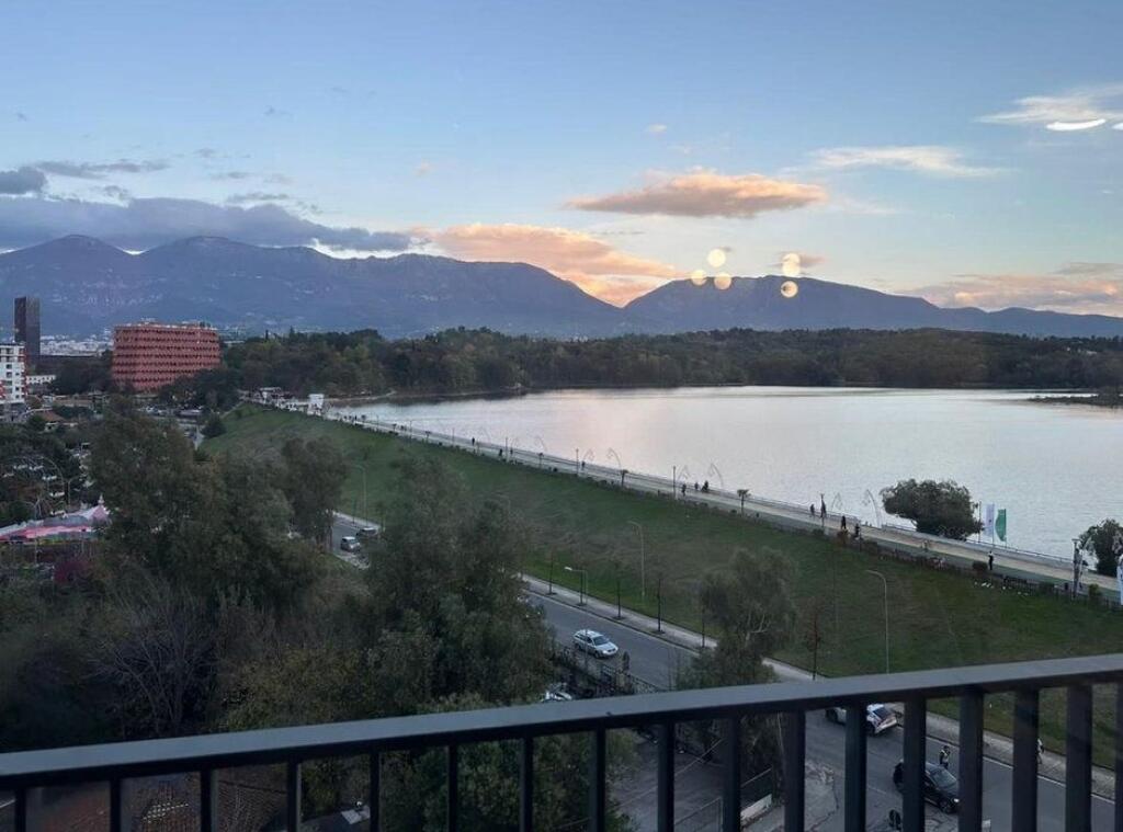 APPARTAMENTO IN VENDITA CON VISTA LAGO, LAKE VIEW RESIDENCE