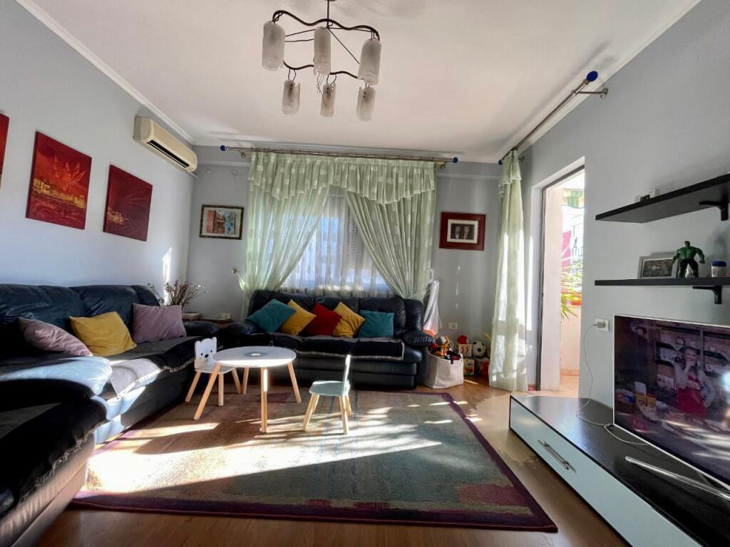 📣 VENDESI Appartamento 3+1 📍 Vicino al Lago Artificiale 🛣️ Via "Kosovareve" ✨
