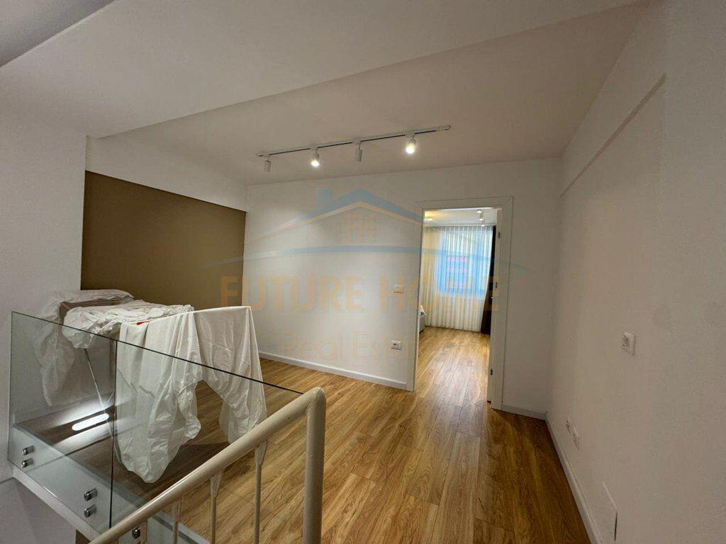 Qera, Duplex 2+1+2, Qendër, Tiranë.