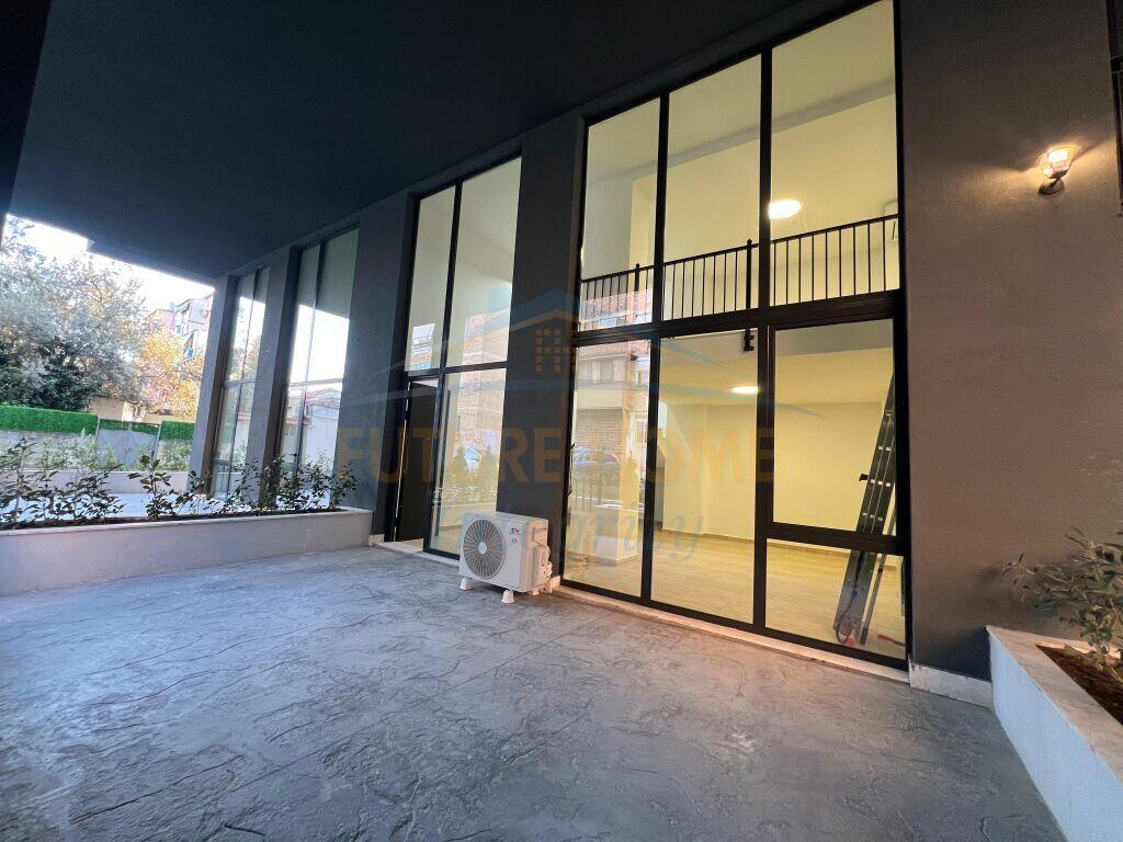 In affitto, Duplex per Uffici, Nuovo Mercato, Tirana.