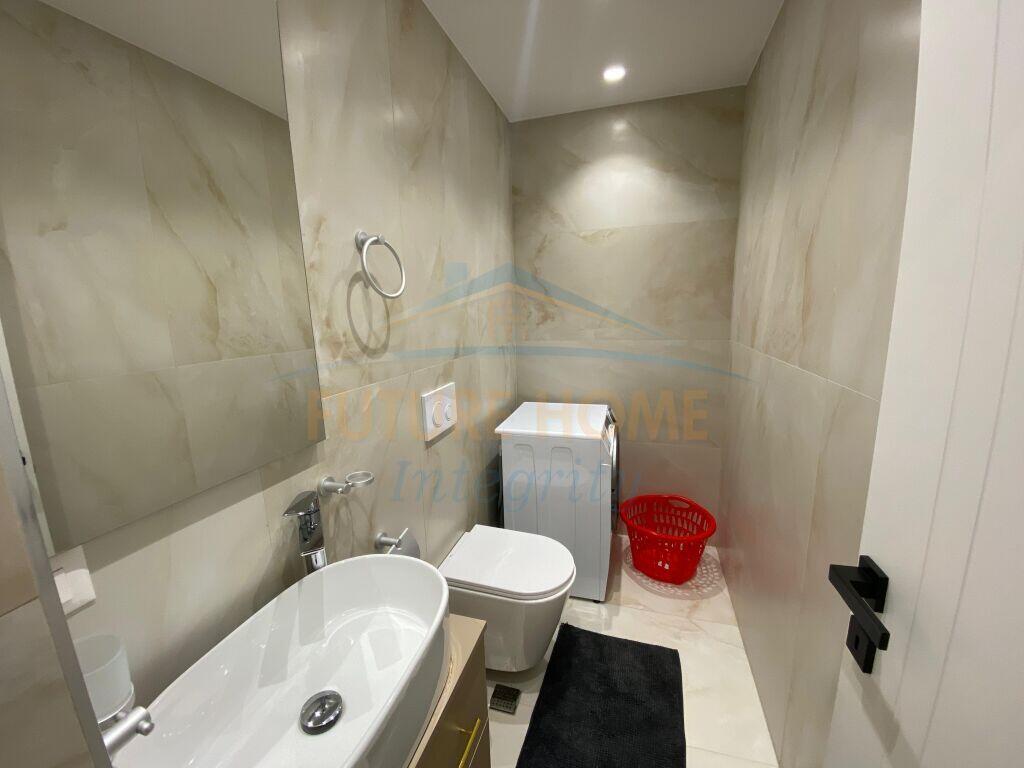 Qera, Apartament 2+1+2 Duplex, Qendër, Tiranë.