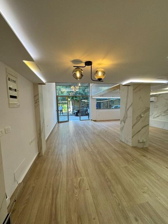 ✨VENDITA AMBIENTE COMMERCIALE | 📍COMUNE DI PARIGI