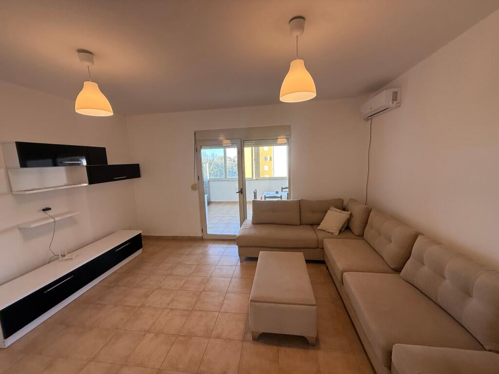 Appartamento in vendita a Plepa Durres 100 m2