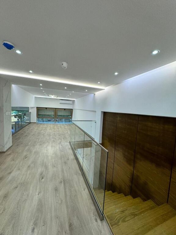 ✨VENDITA AMBIENTE COMMERCIALE | 📍COMUNE DI PARIGI