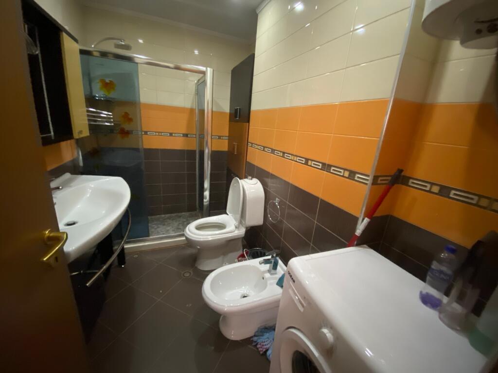 2+1,furnished at vila gold,700 thousand leke