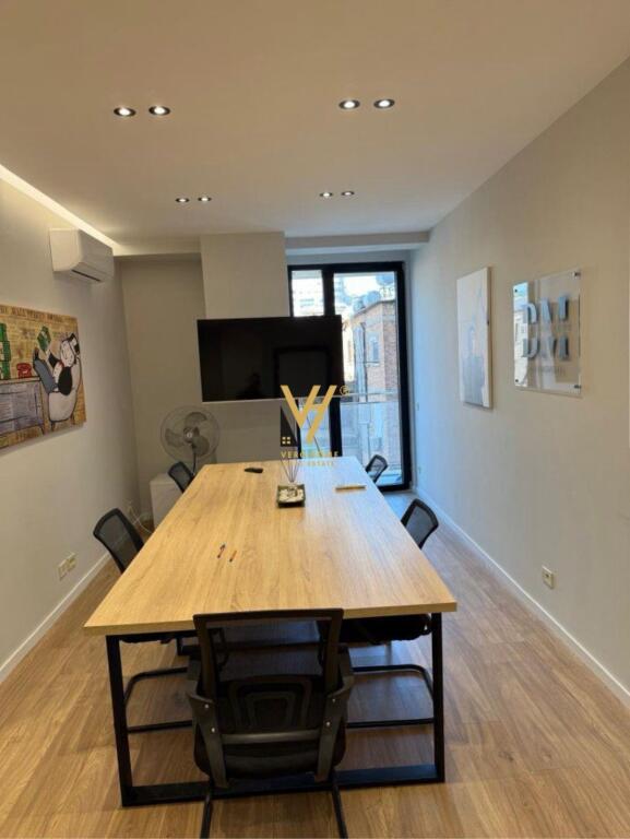 OFFICE 70 M2 FOR RENT AT MINE PEZA 700 EURO