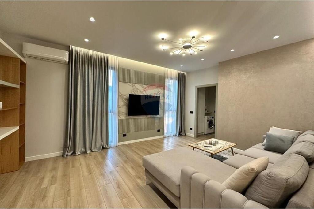 Appartamento in affitto 2+1+2 in Via dei Kosovari