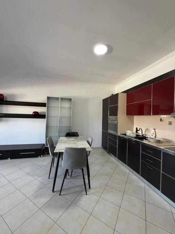 QIRA APARTAMENT 1+1 Kodra e diellit