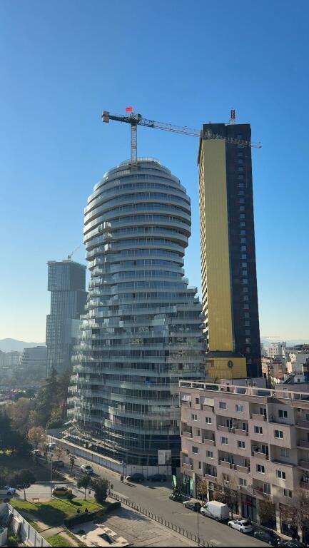 In affitto – Appartamento di lusso 2+1+2 Centro di Tirana – con vista
