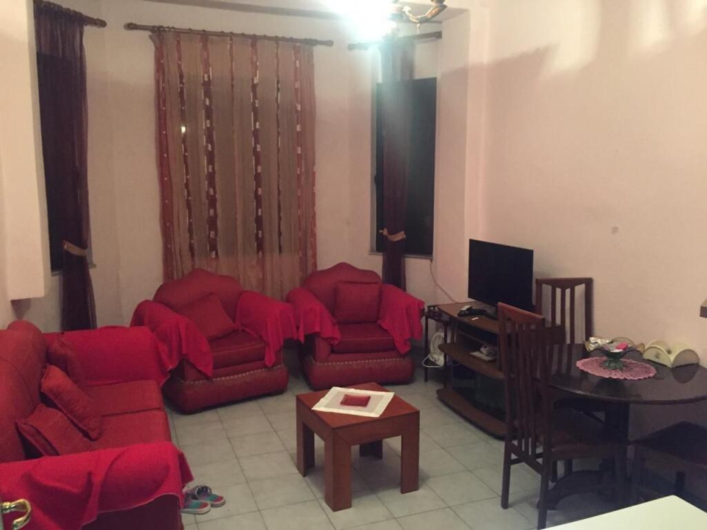 OFFICE FOR RENT 40 M2 BLLOK 65,000 LEKE