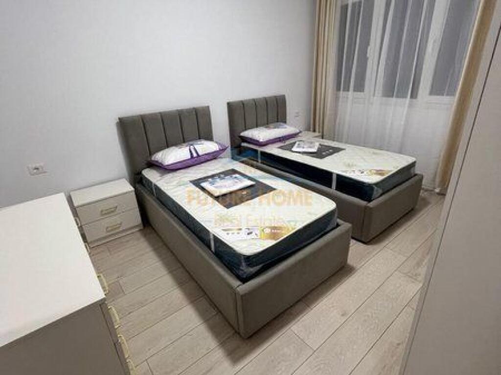 Affitto, Appartamento 2+1, Complesso River Residence, Tirana