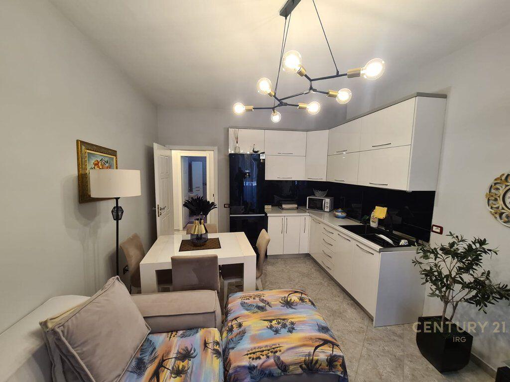 APPARTAMENTO 1+1+STUDIO VICINO A GLOBI