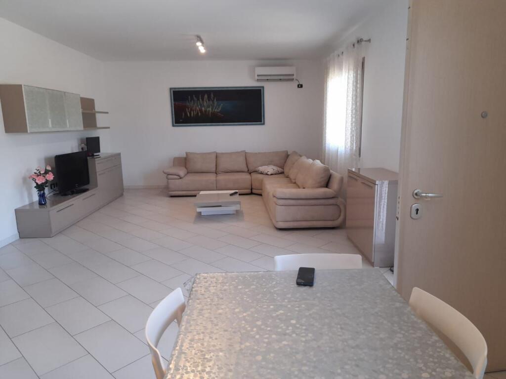 villa in affitto nella zona shenavlashit durres