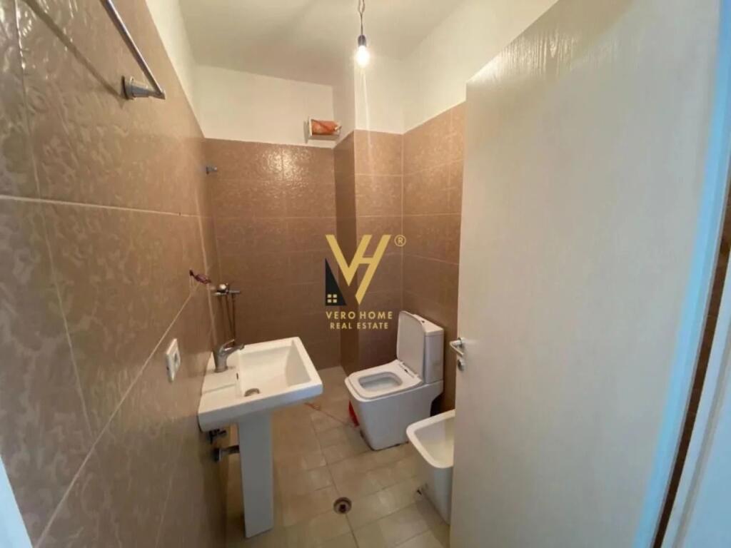 VENDESI APPARTAMENTO 2+1+2 AL GIARDINO BOTANICO 215.000 EURO
