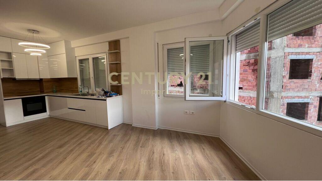 🏡 APPARTAMENTO 2+1+2 VICINO AL GIARDINO BOTANICO – PARZIALMENTE ARREDATO 🌿 500 € /Mese