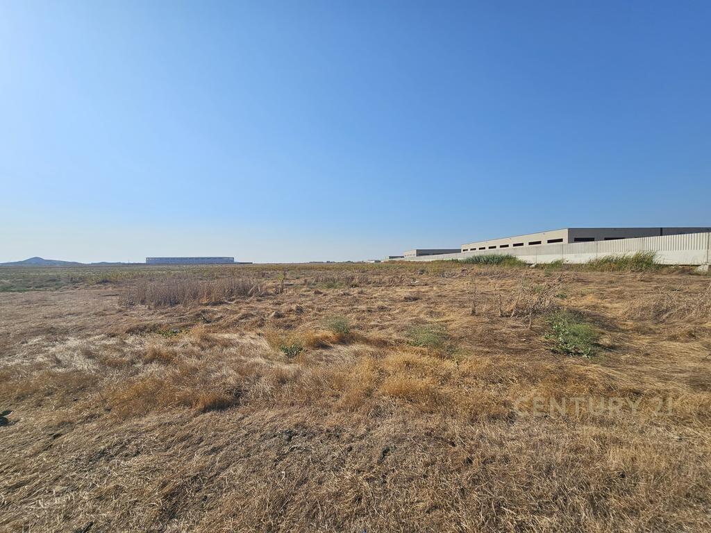 🌍 Terreno in Vendita – vicino al Porto Nuovo, Durazzo