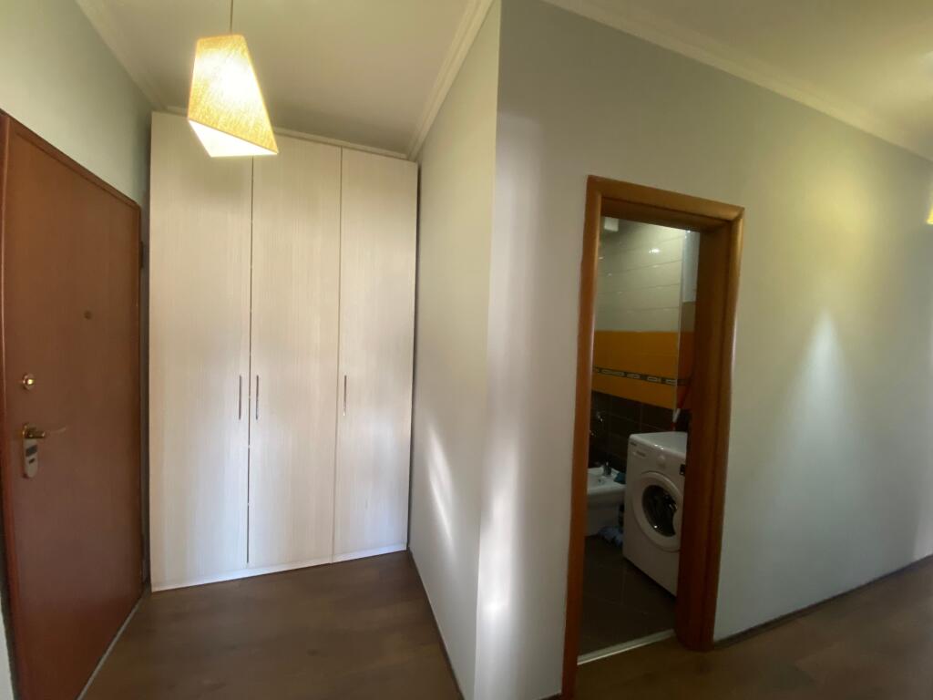 2+1,furnished at vila gold,700 thousand leke