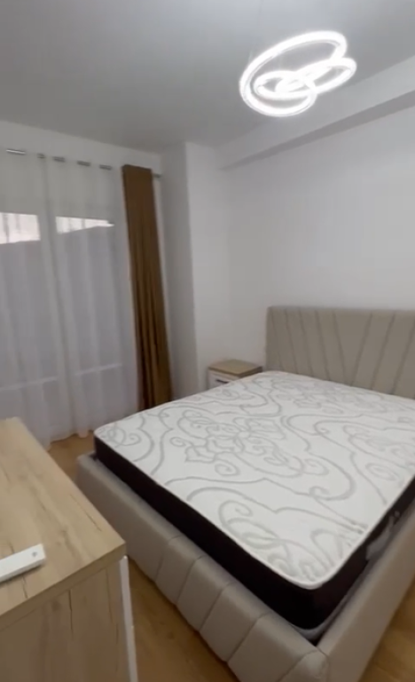 APARTAMENT ME QERA 1+1 ZOGU ZI 70.000 LEKE