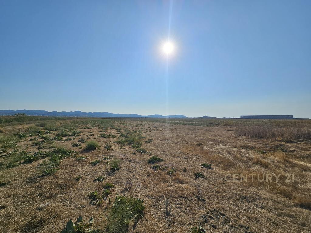 🌍 Terreno in Vendita – vicino al Porto Nuovo, Durazzo