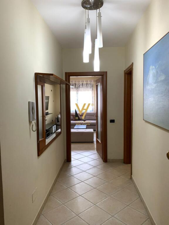 JEPET APARTAMENT 2+1+2+BLK ME QIRA TE MINE PEZA 90.000 LEKE