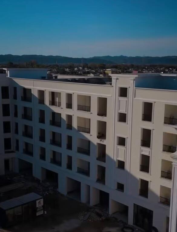 SHITET APARTAMENT 2+1 KAMEZ 8,800,000 LEKE