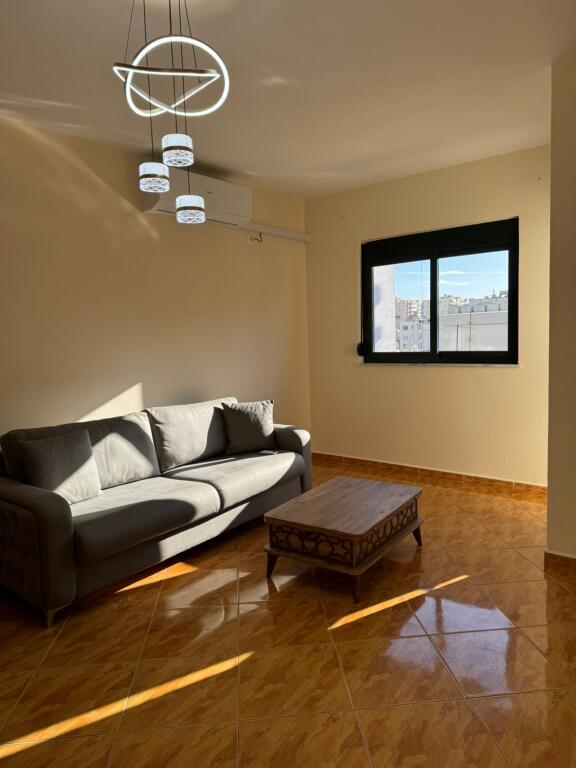 Jepet me qira apartament 1+1 – Kazazi, Durrës