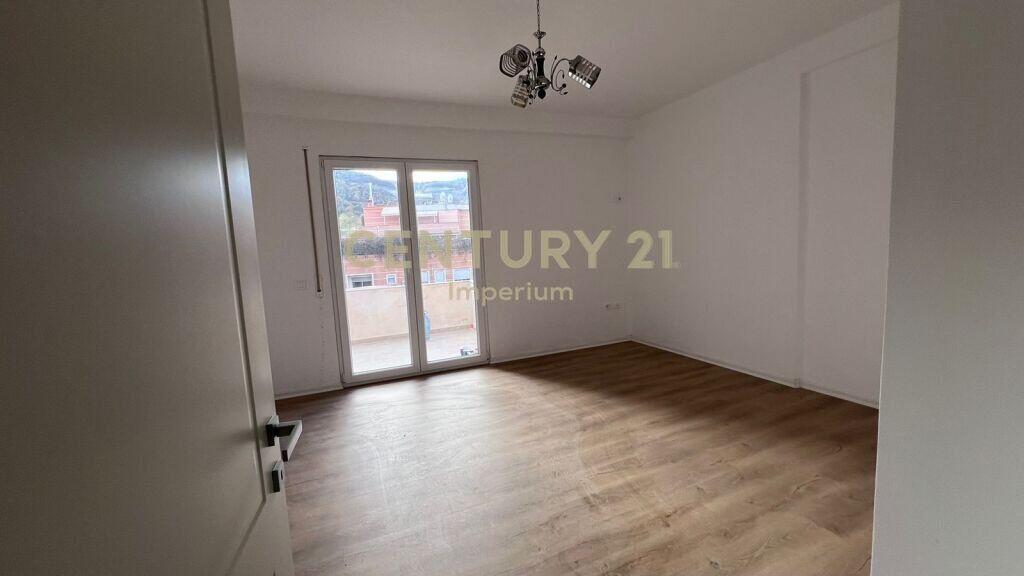 🏡 APPARTAMENTO 2+1+2 VICINO AL GIARDINO BOTANICO – PARZIALMENTE ARREDATO 🌿 500 € /Mese