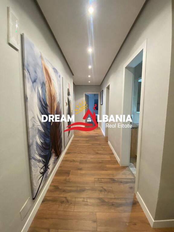Apartament 2+1 me qera tek Ish Ekspozita Shqiperia sot ne Tirane (ID 42211293)