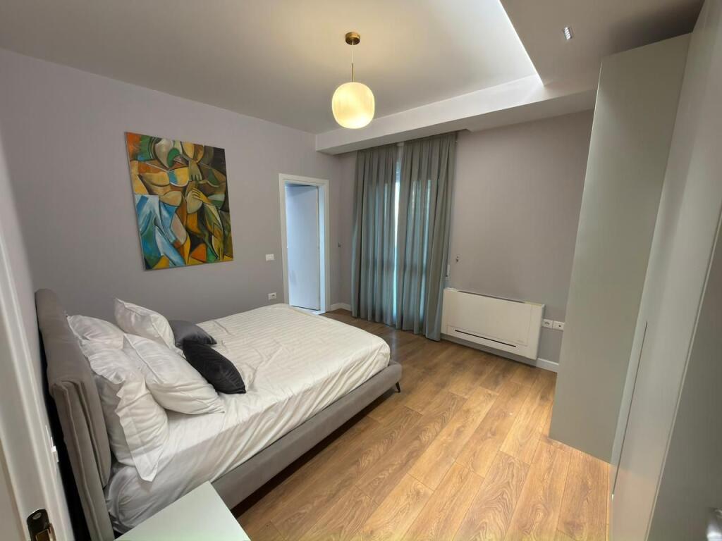 🏡 Affitto Super Appartamento 2+1 + Parcheggio 📍 Centro Tirana, 9-Piani💶 1.200 €/mese