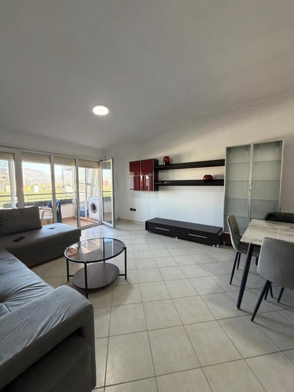 QIRA APARTAMENT 1+1 Kodra e diellit