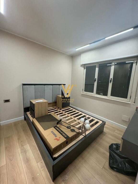 JEPET APARTAMENT 1+1 ME QIRA TE KOMUNA E PARISIT 650 EURO
