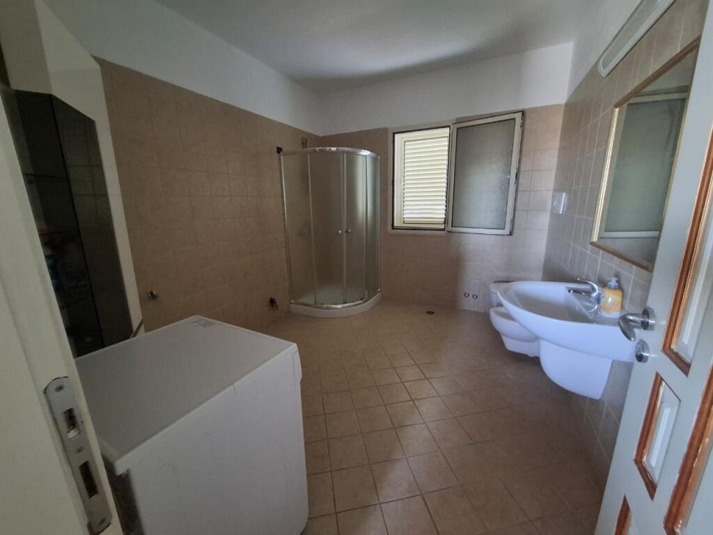 Villa in affitto Durres xhafzotaj