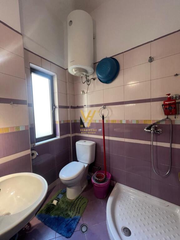 OFFICE 180 M2 FOR RENT ON KAVAJES STREET 3,000 EURO