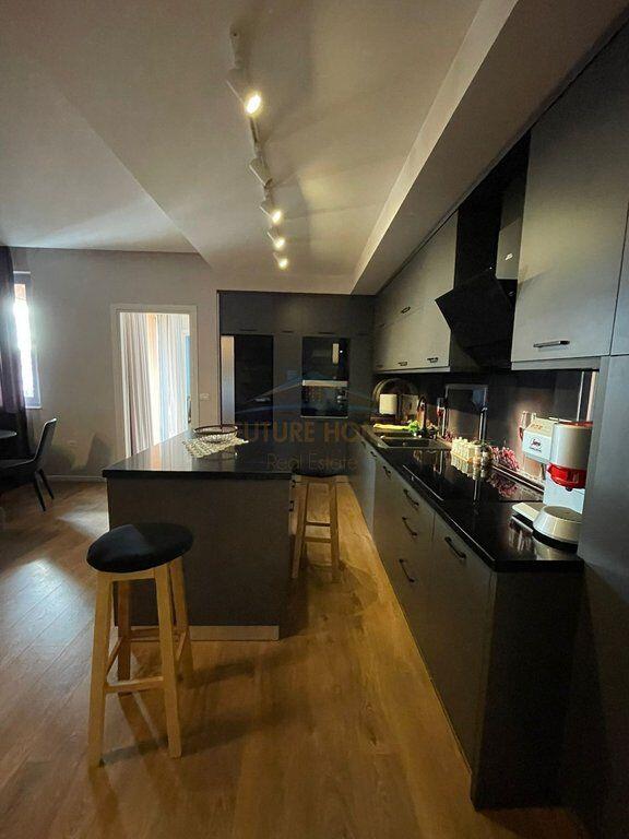 Affitto, Appartamento 2+1+2, Via Bardhyl, Tirana.