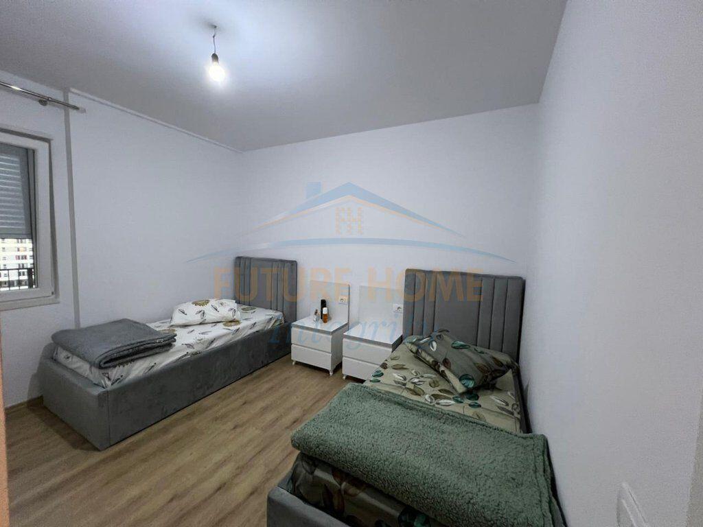 Affitto, Appartamento 2+1, Complesso Univers City, Tirana.