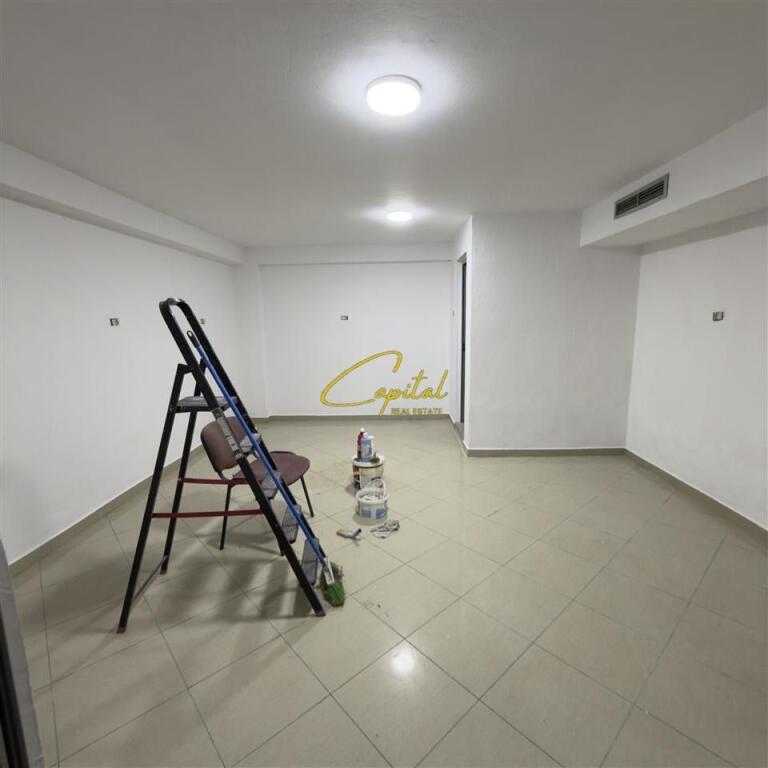 WAREHOUSES FOR RENT 60 M2 FRESKU 25,000 LEKE
