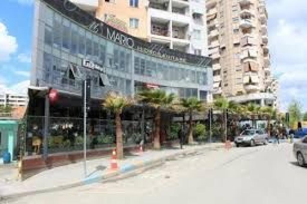 Apartament 2+1 per shitje ne rrugen Teodor Keko ne Astir
