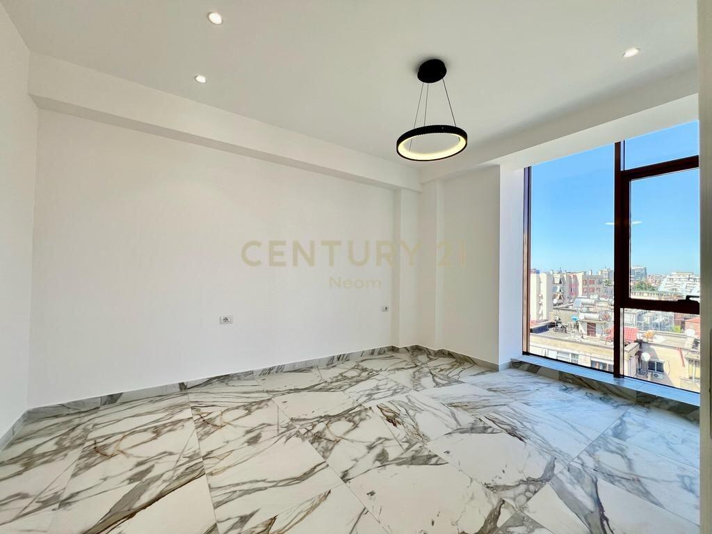 FOR SALE – Super 1+1 Apartment on Kavaja Street | Ideal for Residence &amp; Business