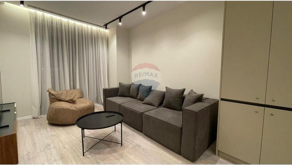 Apartament me qira te Rr.e Kosovareve