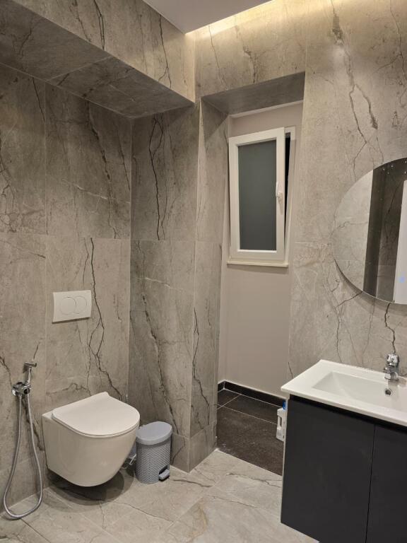 📌 Monolocale in Affitto – Via Hoxha Tasin