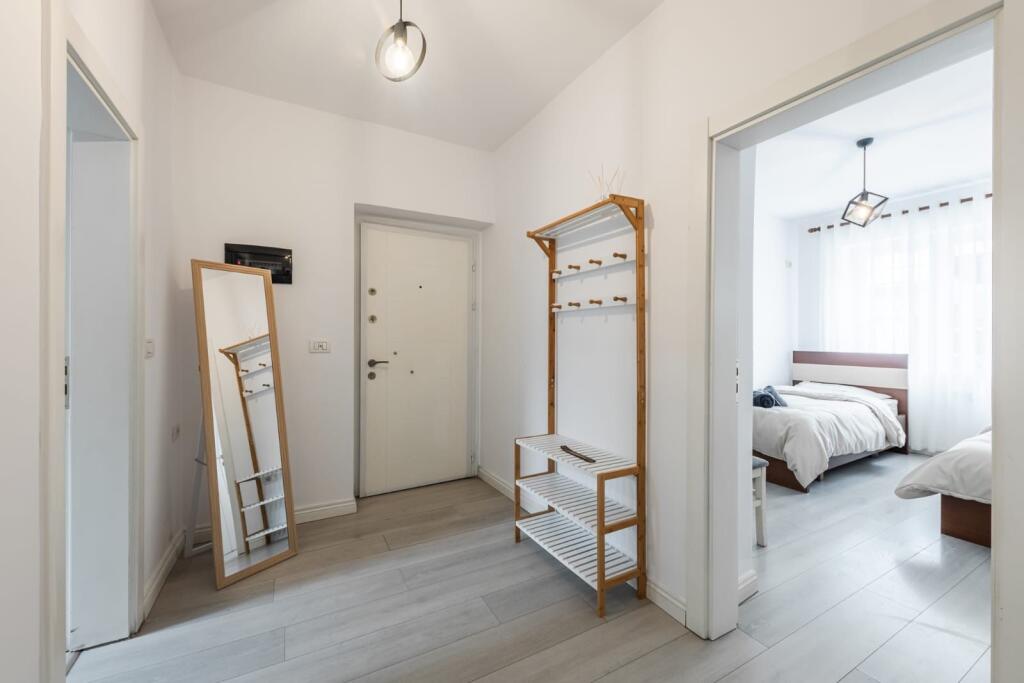 Appartamento 2+1 in via Qemal Stafa vicino al mercato nuovo